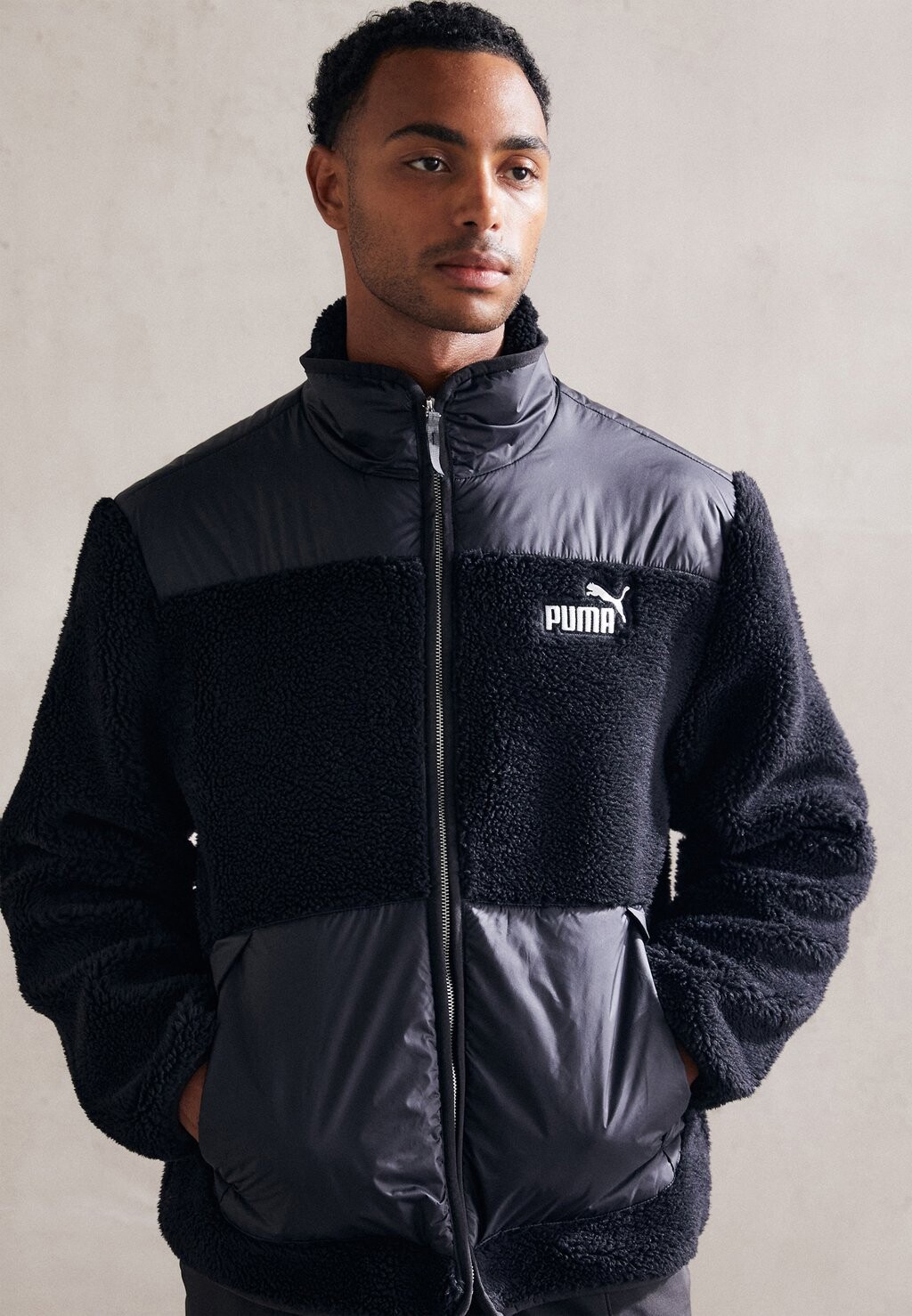 

Флисовая куртка ГИБРИДНАЯ КУРТКА Puma, черный