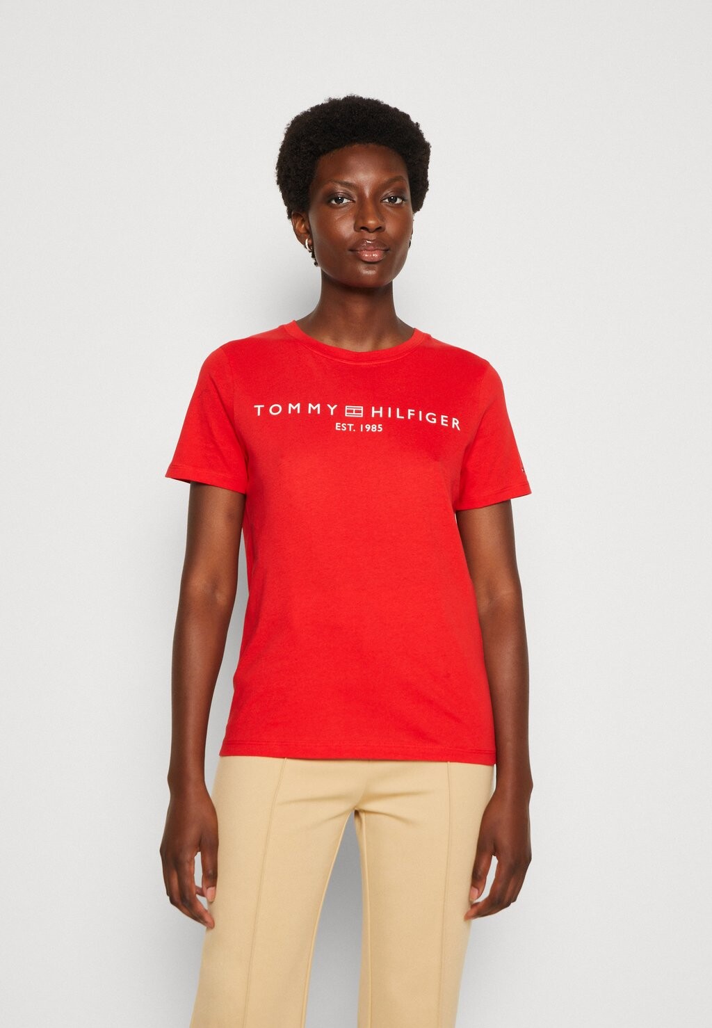 

Футболка с принтом LOGO Tommy Hilfiger, цвет fireworks