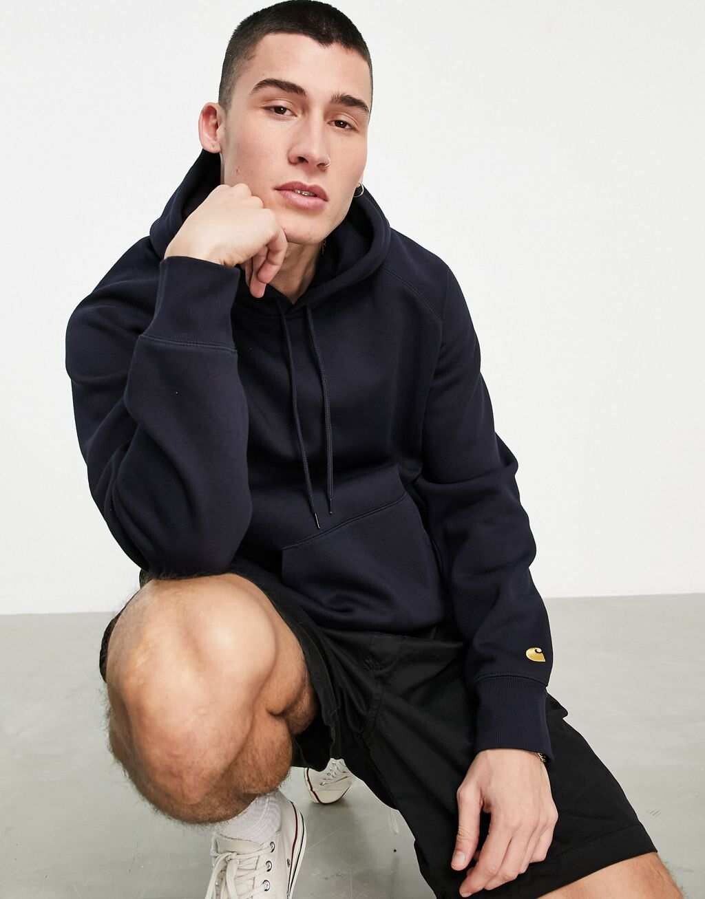 

Темно-синяя худи Carhartt WIP Chase
