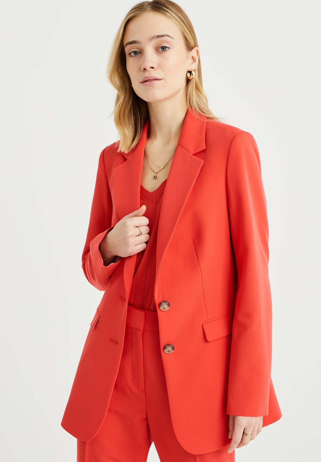 

Длинное пальто WE Fashion