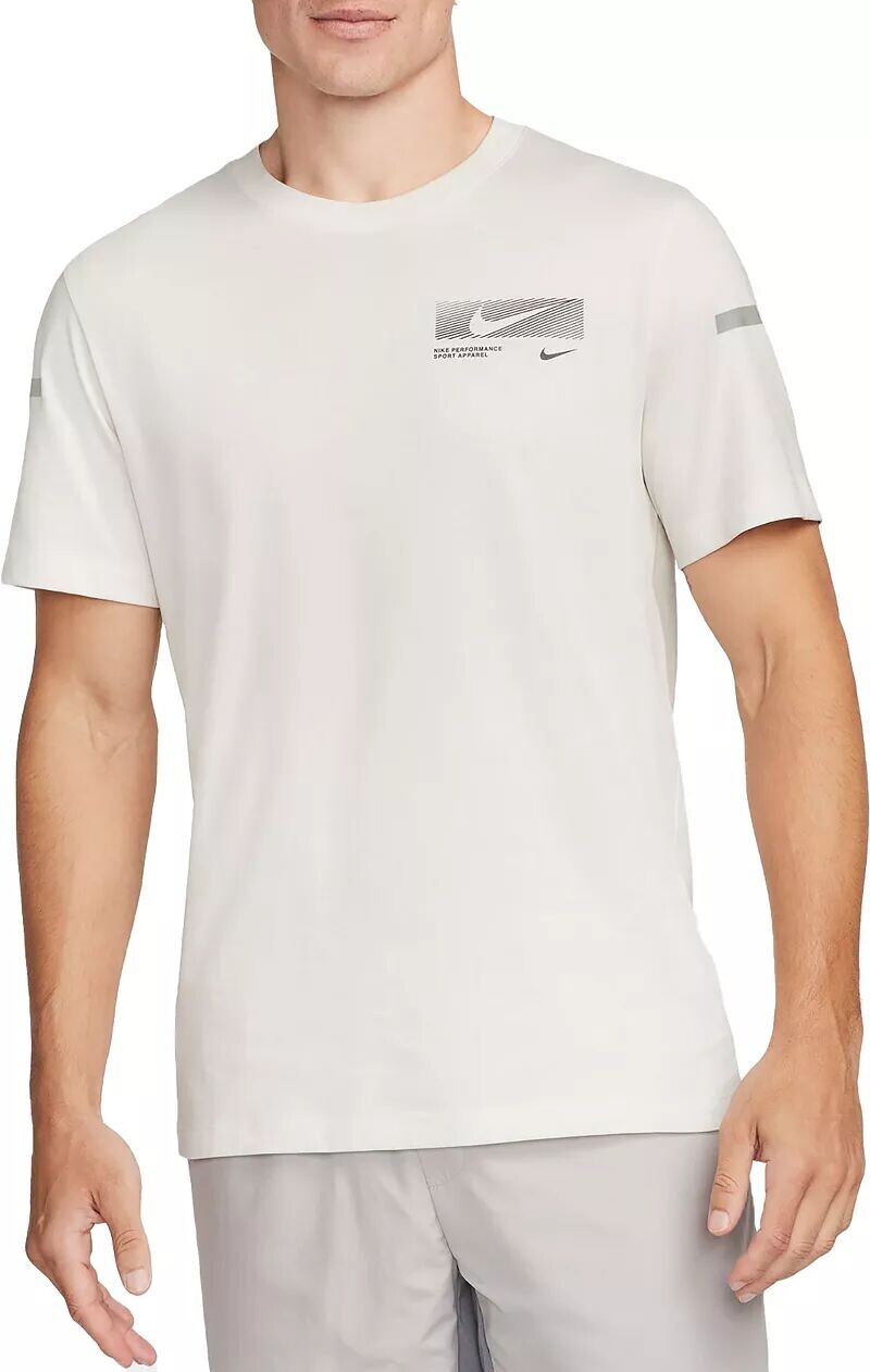 

Мужская футболка Nike Dri-FIT Flash с короткими рукавами