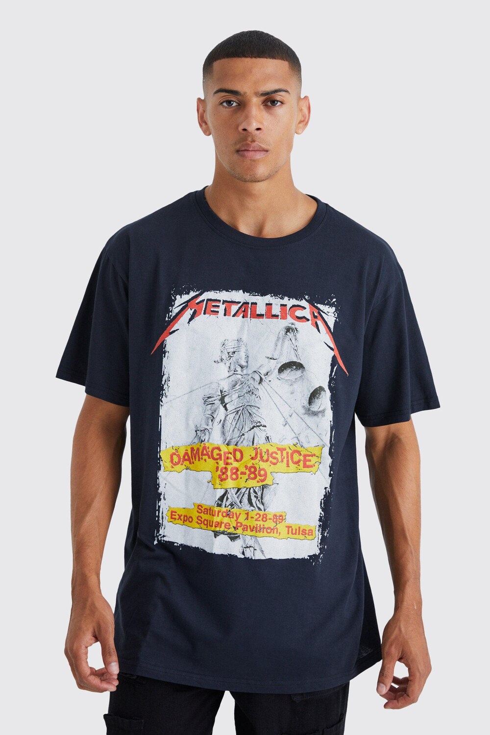 

Футболка оверсайз с лицензией metallica Boohoo, черный