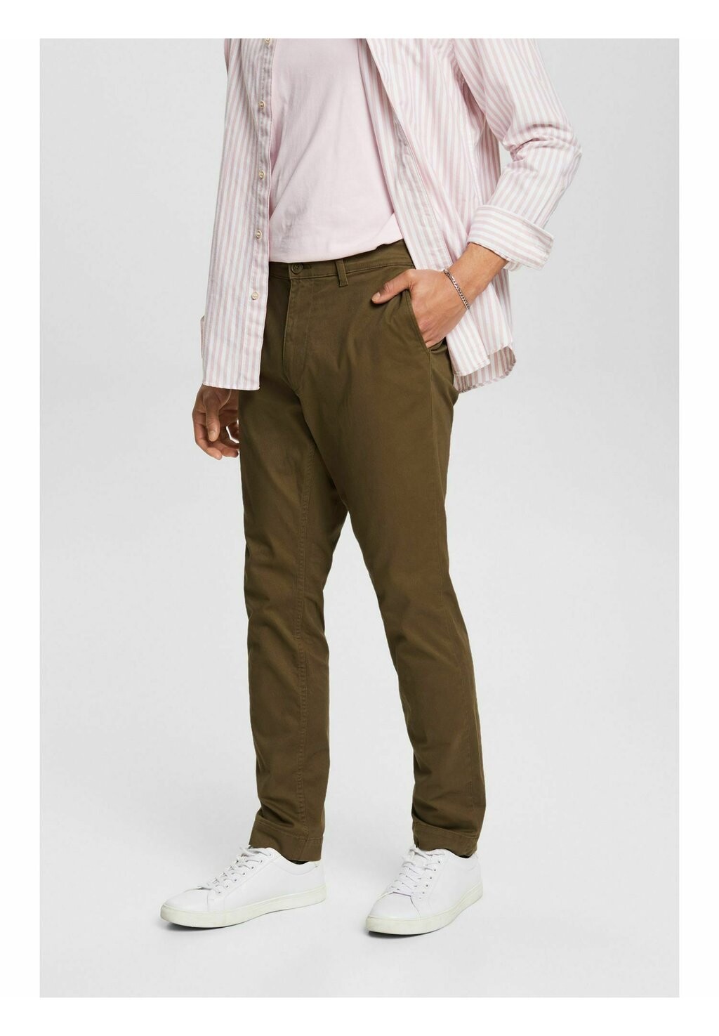 

Чино SLIM FIT Esprit, цвет khaki green
