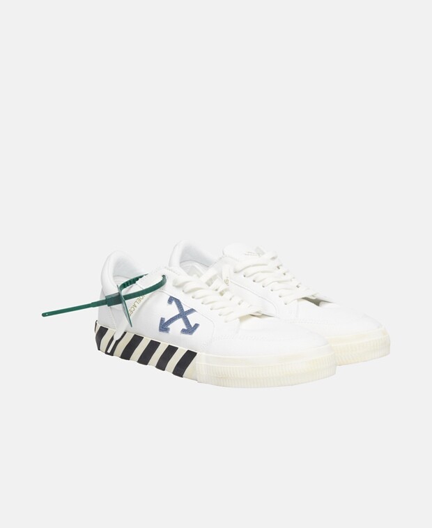 

Кроссовки Off-White, черный