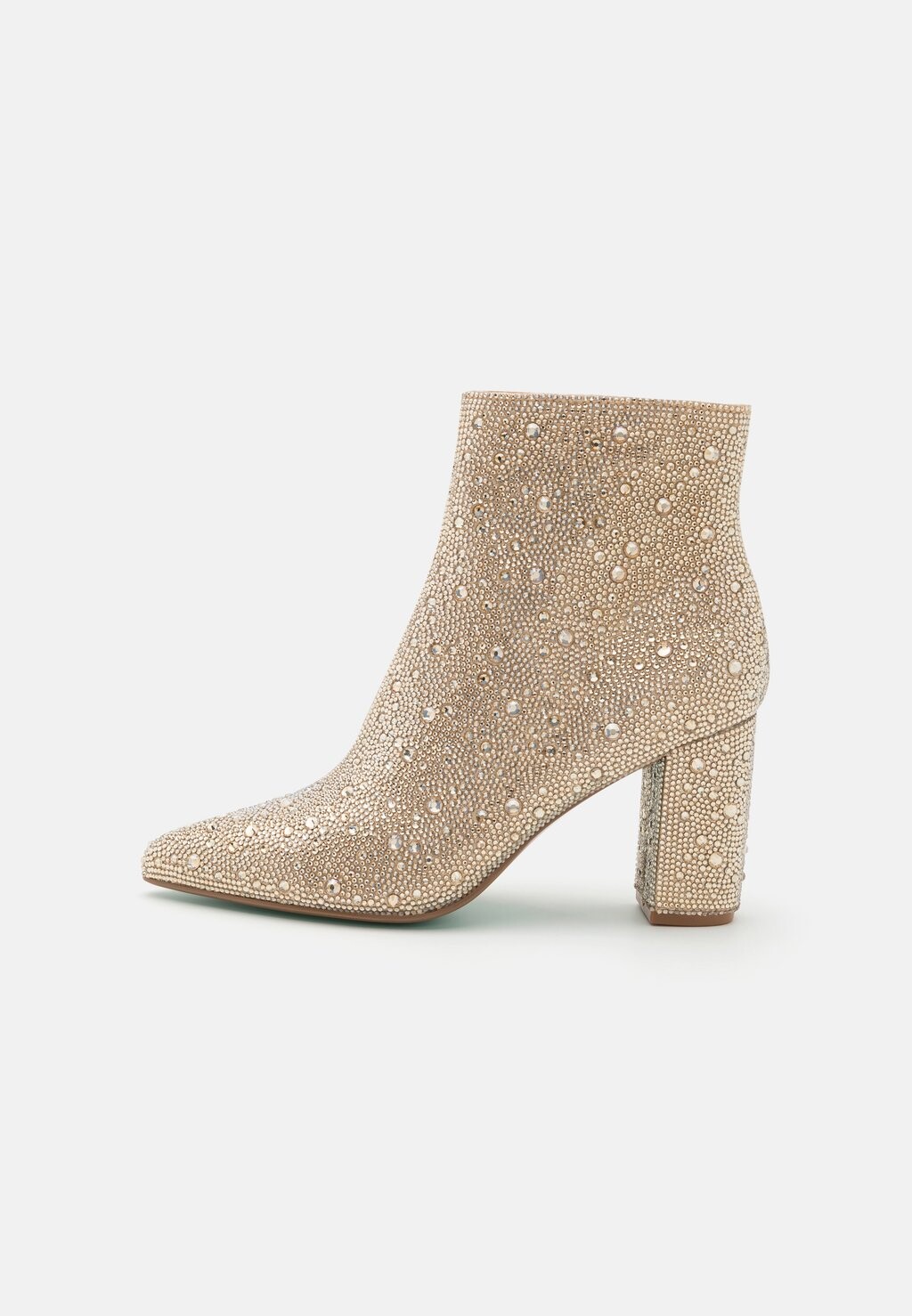 

Ботильоны Cady Blue by Betsey Johnson, цвет light gold