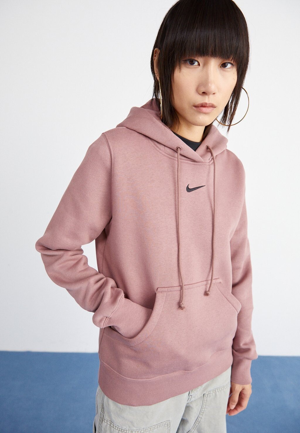 

Толстовка Phoenix Hoodie Nike, цвет smokey mauve