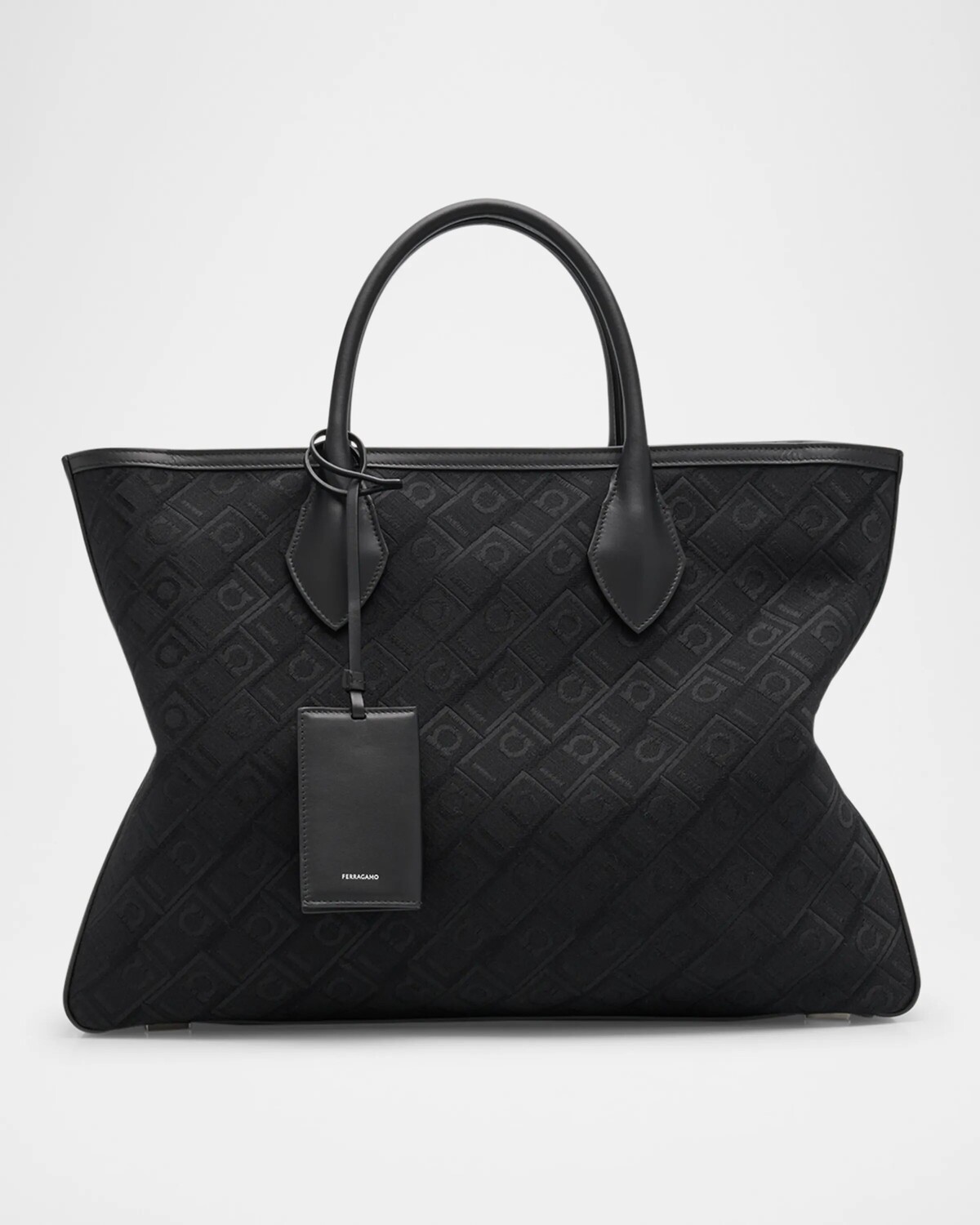 

Мужская большая сумка-тоут из жаккарда и кожи Ferragamo, цвет Nero/Logo
