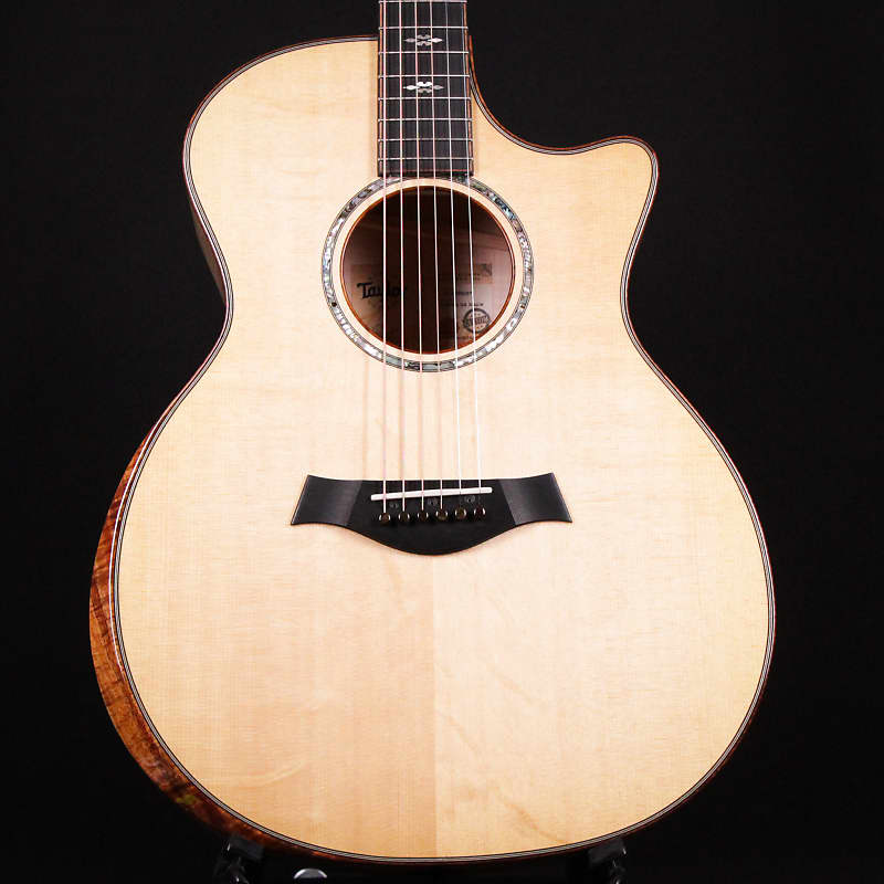 Акустическая гитара Taylor Custom GA Grand Auditorium Bearclaw Sitka Spruce & Maple 2023