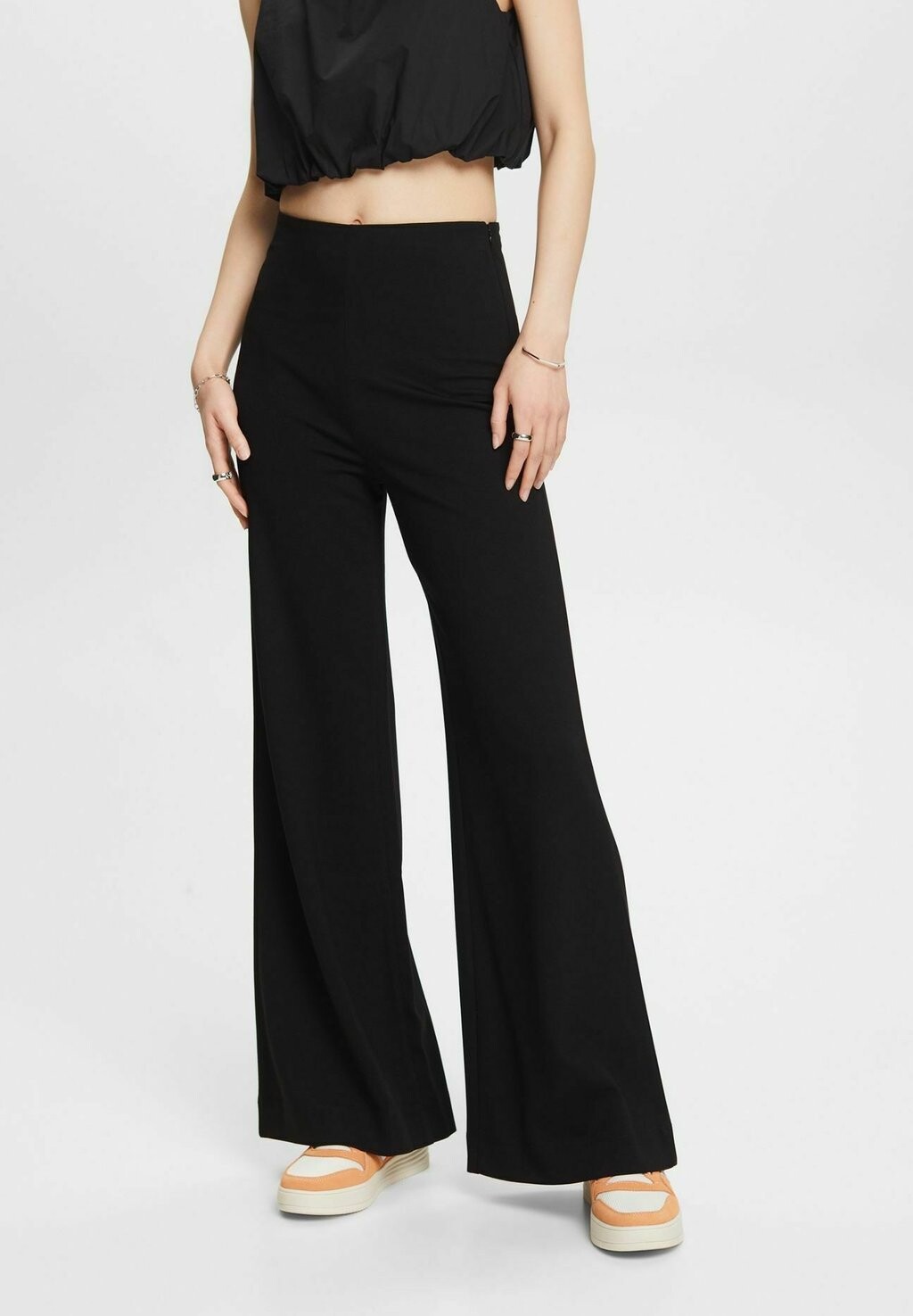 

Брюки MIT WEITEM BEIN Esprit, цвет black