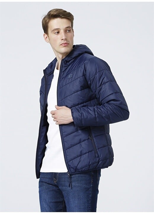 

Мужское узкое пальто Hummel