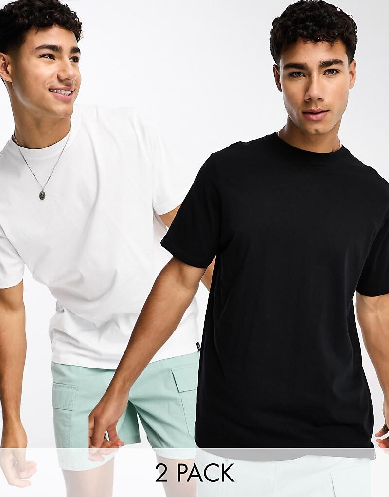 

Набор из 2 футболок стандартного кроя Pull&Bear черного и белого цвета