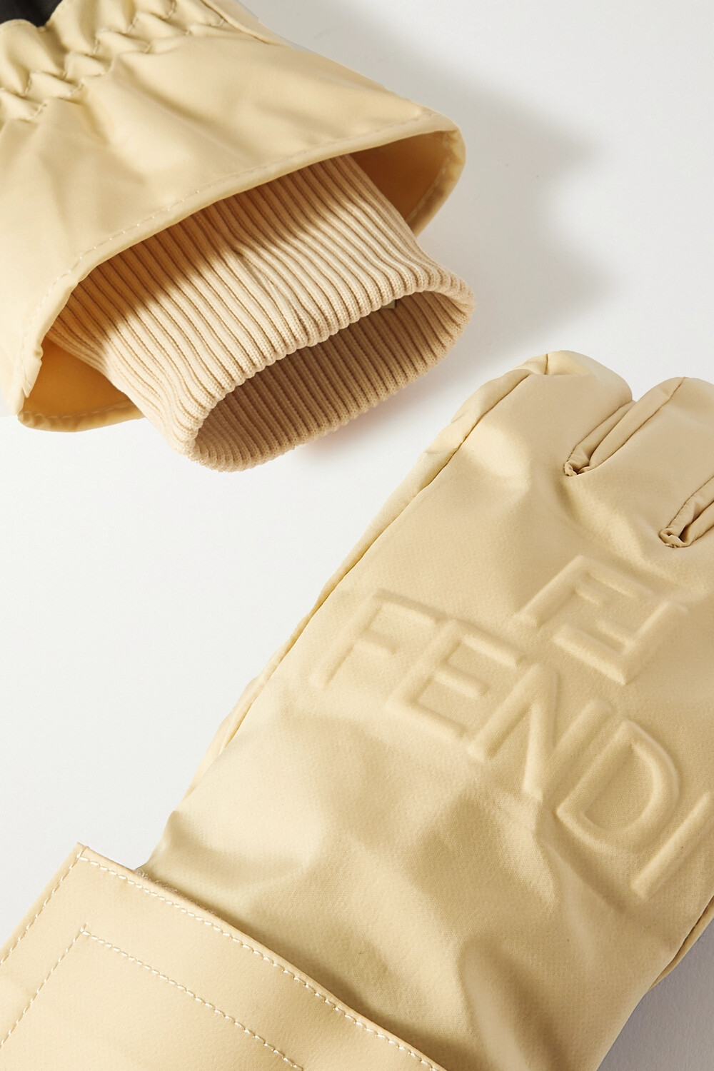 

FENDI Кожаные лыжные перчатки с тиснением и мягкой подкладкой., кремовый