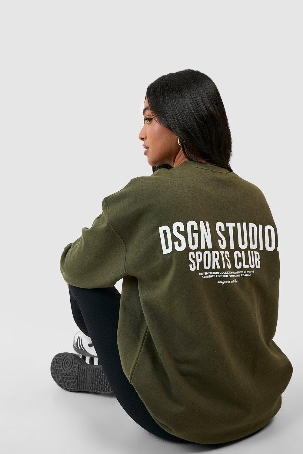 

Толстовка с принтом на спине Petite Dsgn Studio boohoo, хаки