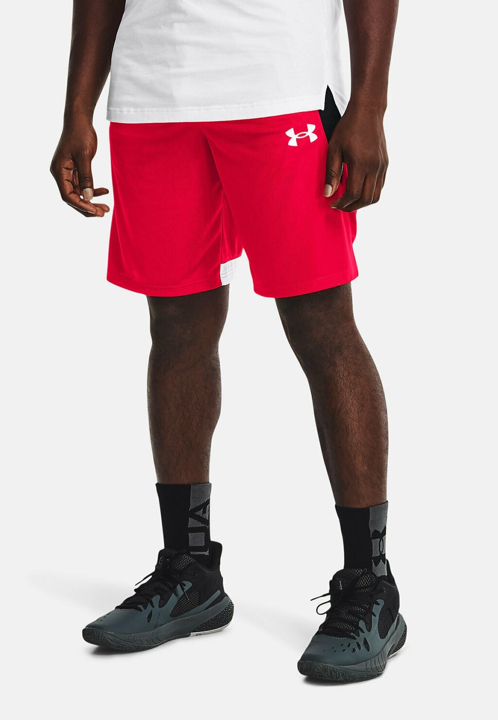 

Спортивные шорты Under Armour