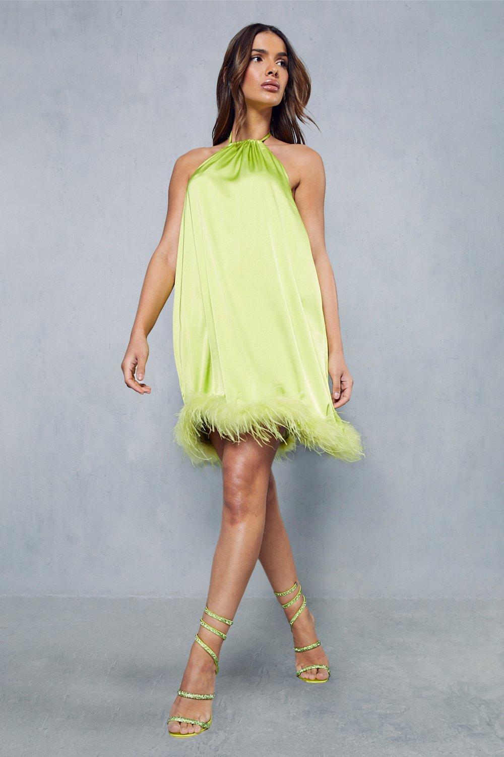 свободное атласное платье concept a trois фиолетовый Атласное свободное платье премиум-класса с отделкой перьями MISSPAP, зеленый