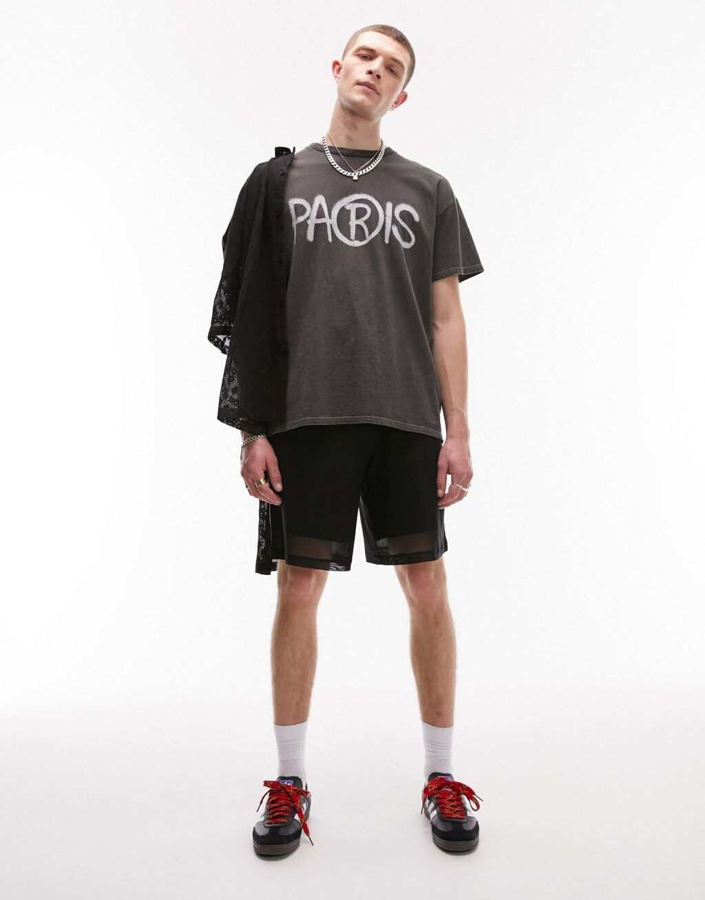 

Черная футболка оверсайз с принтом "Парижские граффити" Topman