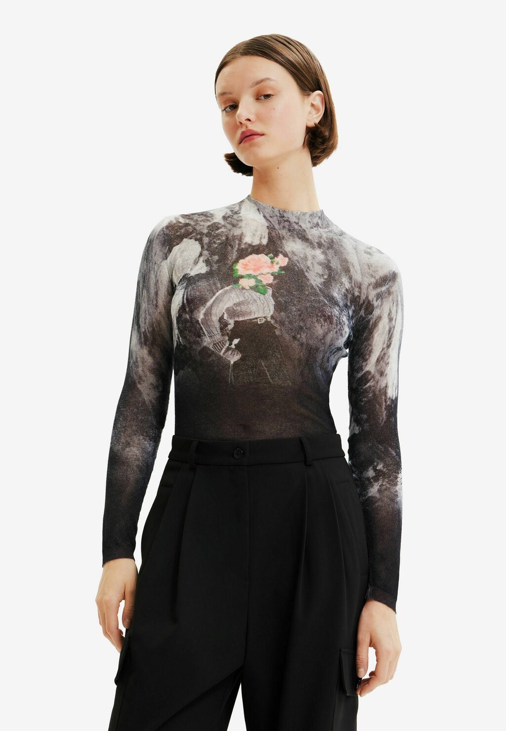 

Свитер Desigual