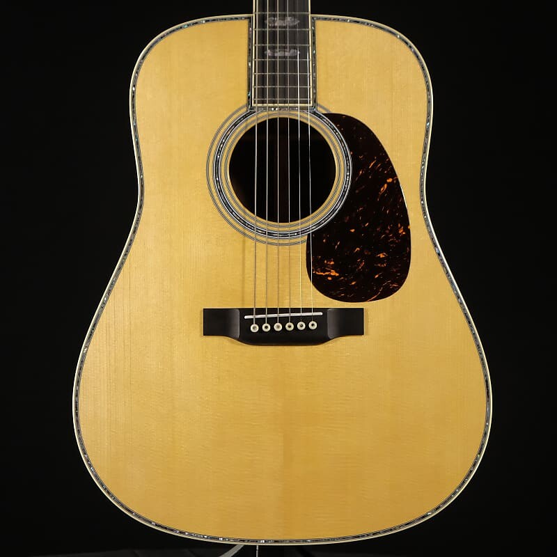 

Акустическая гитара Martin Standard Series D-45 Acoustic Guitar - Natural