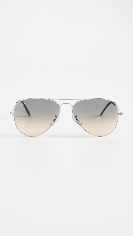 

Солнцезащитные очки Ray-Ban Aviator, серебряный