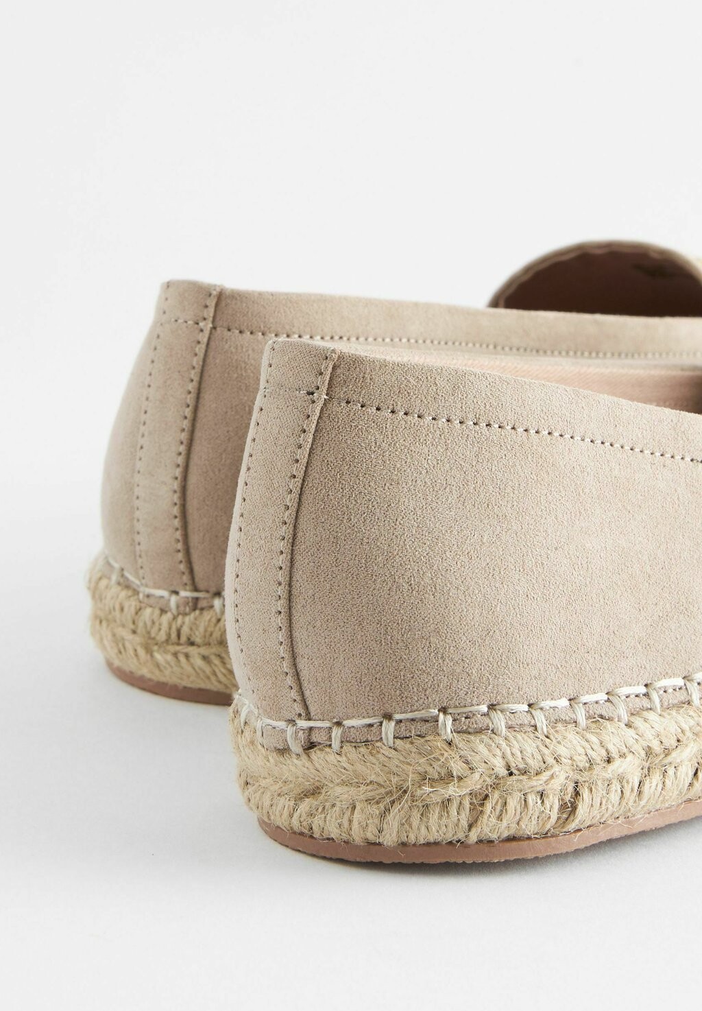 

Туфли парусиновые на танкетке Forever Comfort Beaded Regular Fit Next, металлик