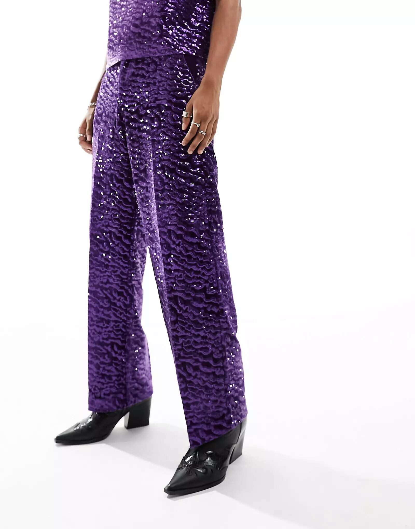 Пурпурные широкие брюки с пайетками ASOS