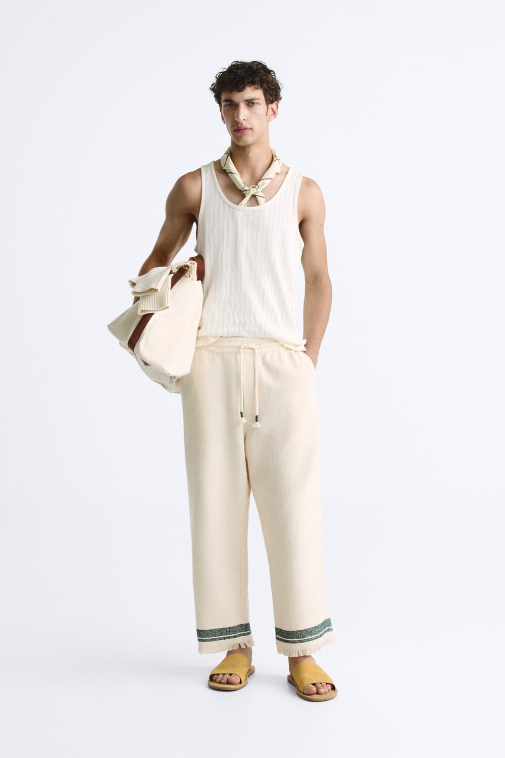 

Потертые брюки ZARA, экру