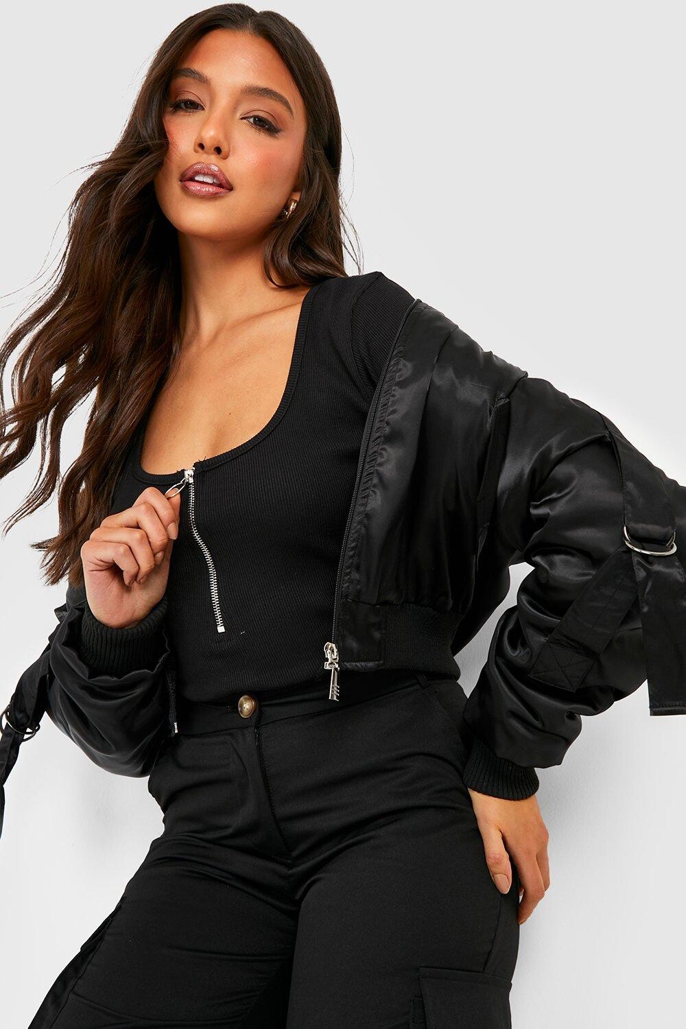 

Боди с квадратным вырезом и длинными рукавами на молнии 1/2 в ребку Boohoo, черный