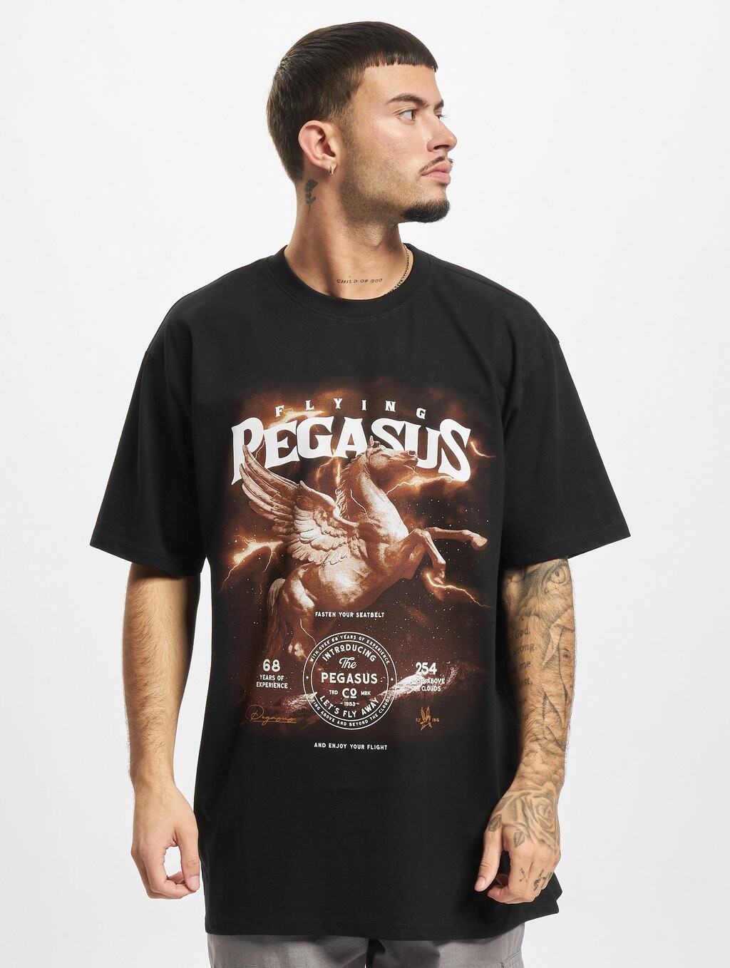 

Футболка с принтом Upscale by Mister Tee, черный
