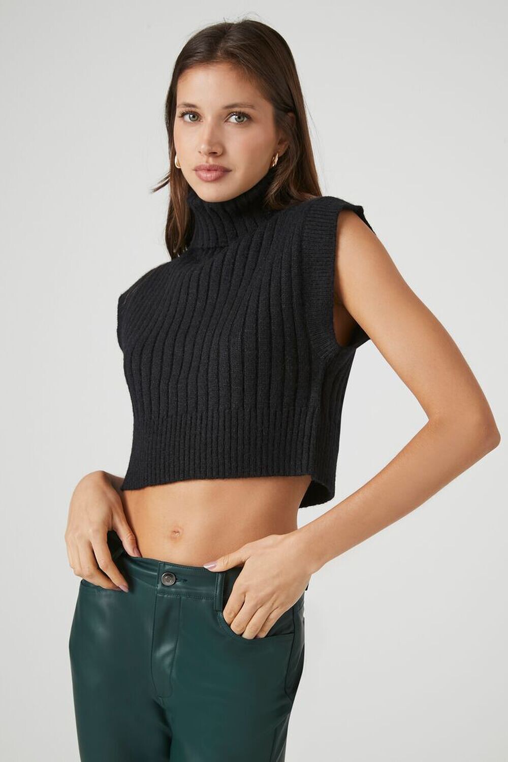 

Укороченная водолазка-свитер-жилет Forever 21, черный