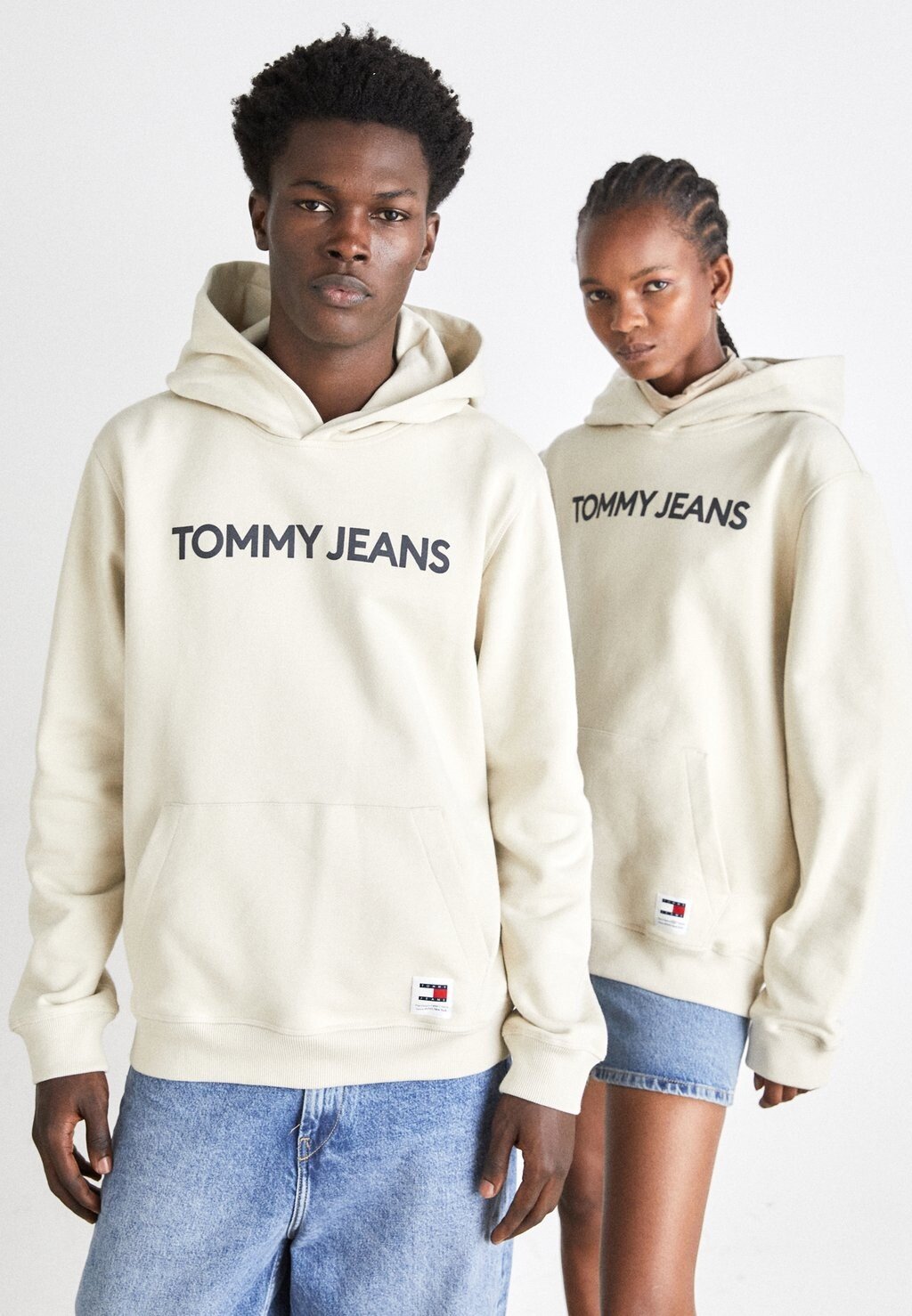 

Толстовка с капюшоном BOLD CLASSICS UNISEX Tommy Jeans, газетная бумага