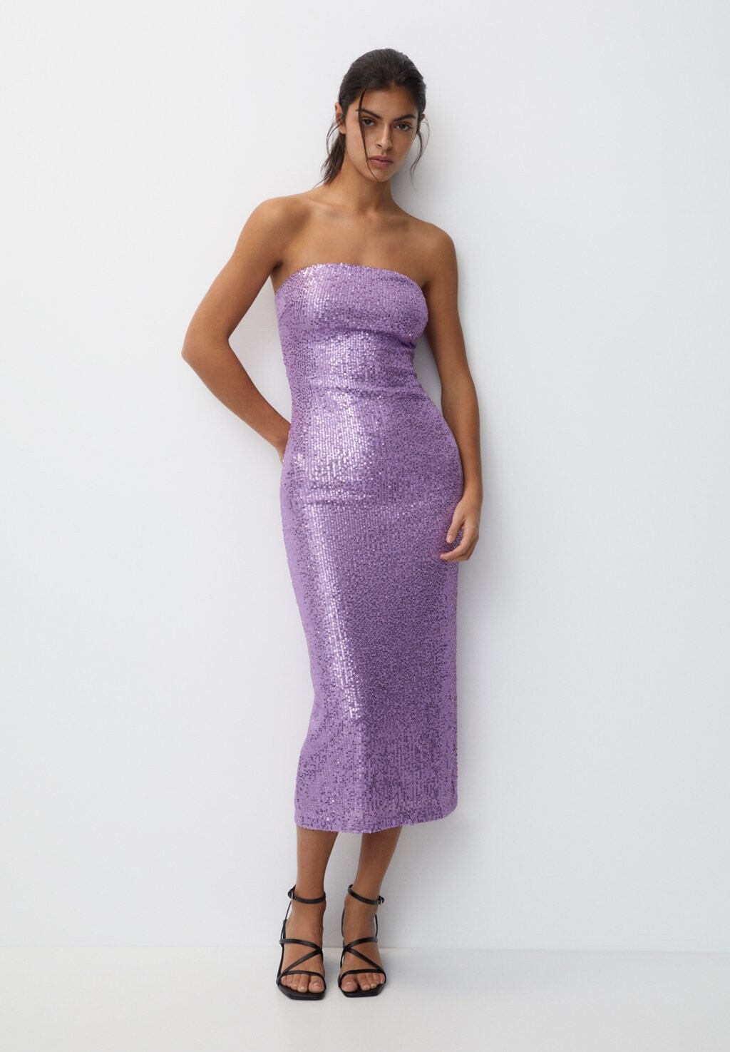 

Элегантное платье Sequinned Bandeau PULL&BEAR, цвет lilac