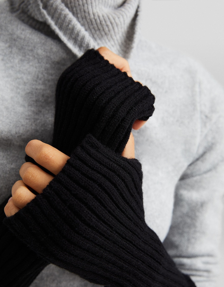 Длинные перчатки без пальцев Bershka, черный цена и фото