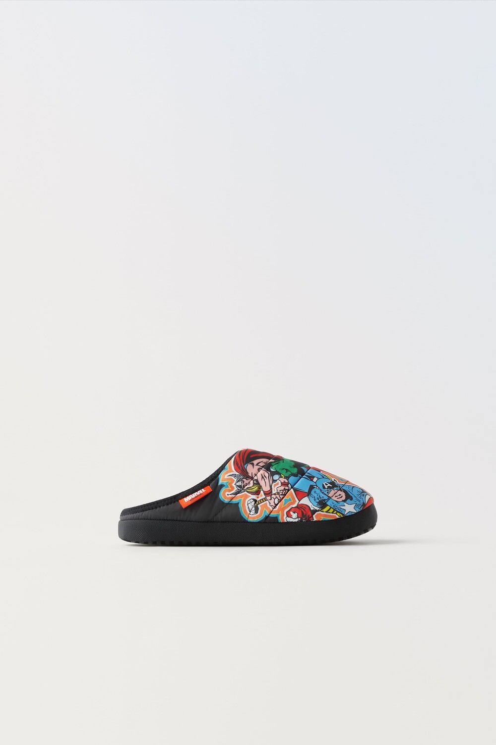 

Мстители marvel house slippers Zara, черный