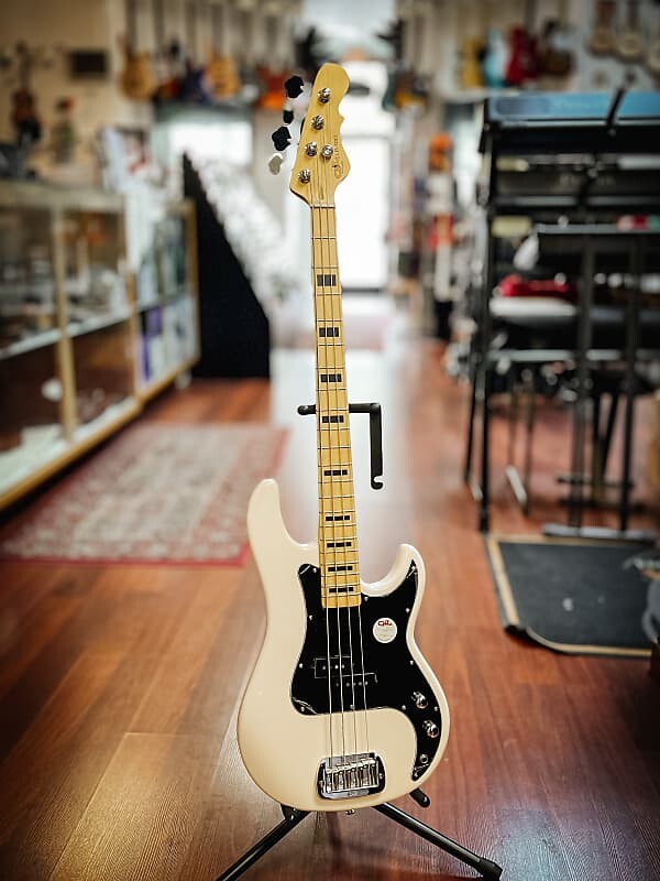

Басс гитара G&L LB100 Olympic White