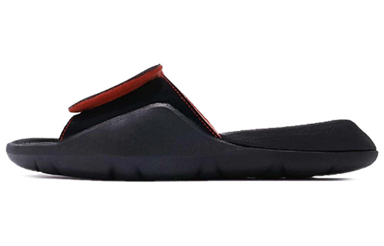 

Тапочки Air Jordan Hydro 7 Sandala Черный/Желтый