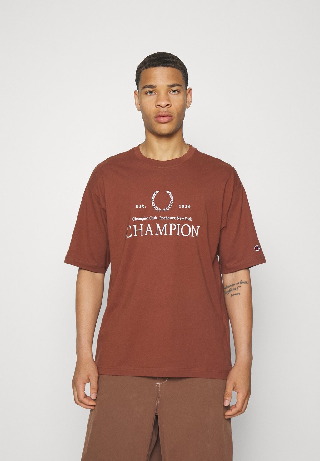 

Футболка с принтом GRAPHIC UNISEX Champion, коричневый