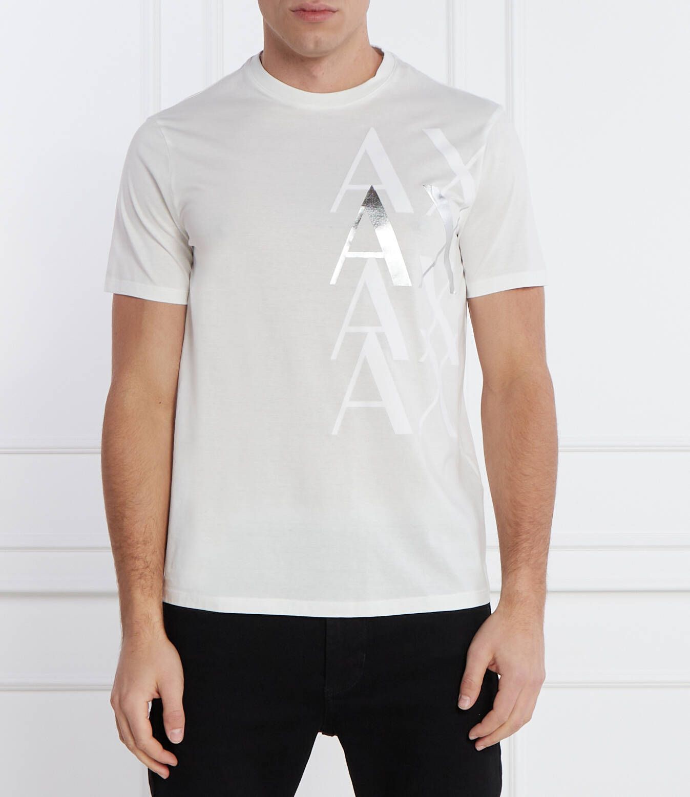 

Футболка Armani Exchange Regular Fit, белый