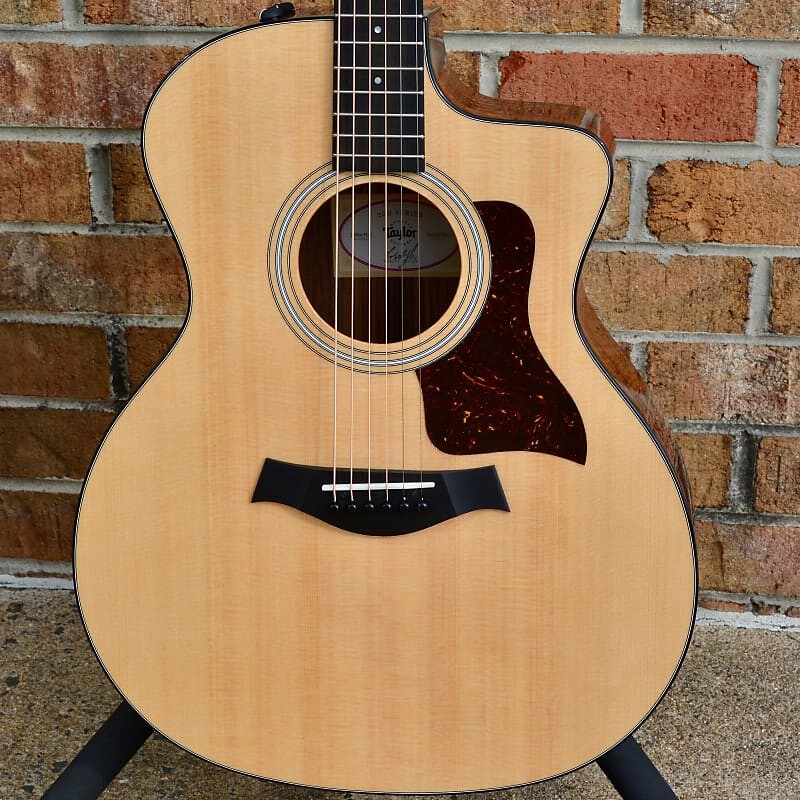 

Акустическая гитара Taylor 214ce Plus