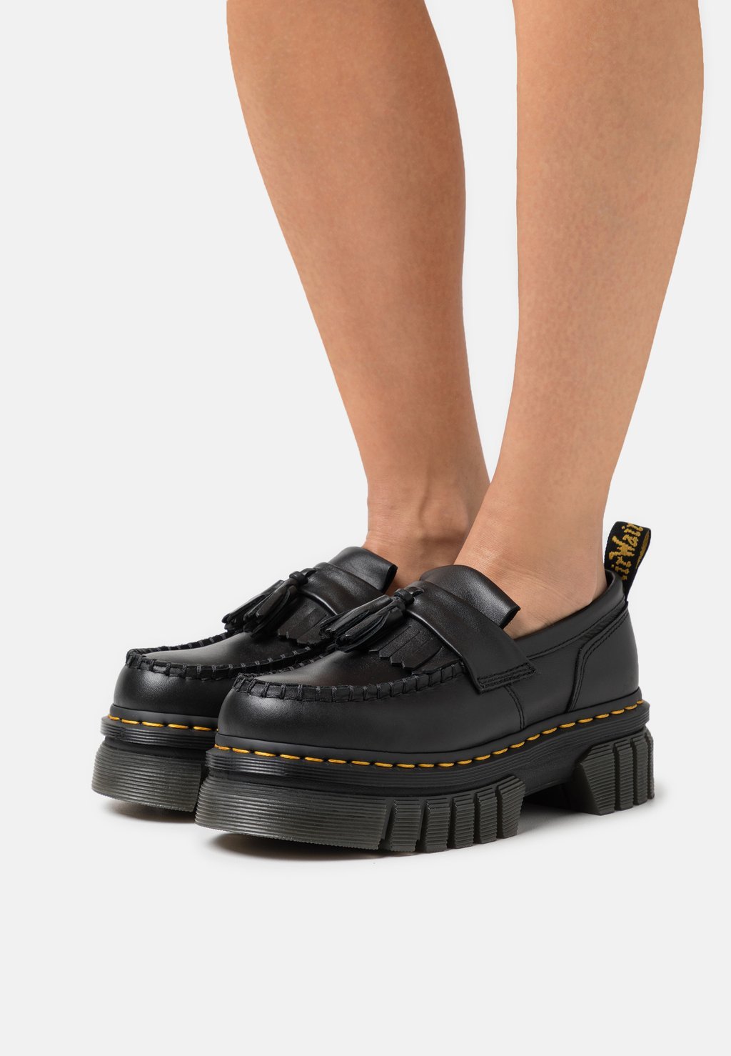 

Слипоны AUDRICK LOAFER Dr. Martens, черный люкс