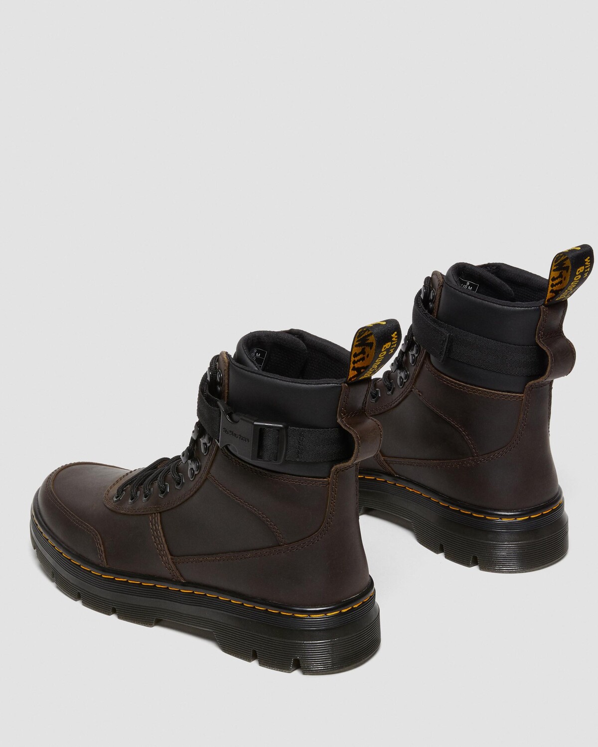 

Кожаные повседневные ботинки Combs Tech Crazy Horse Dr. Martens