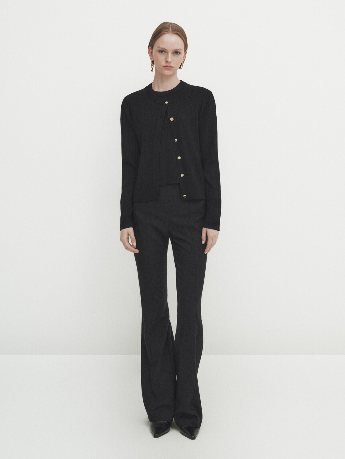 

Трикотажный кардиган с фактурой Massimo Dutti, черный