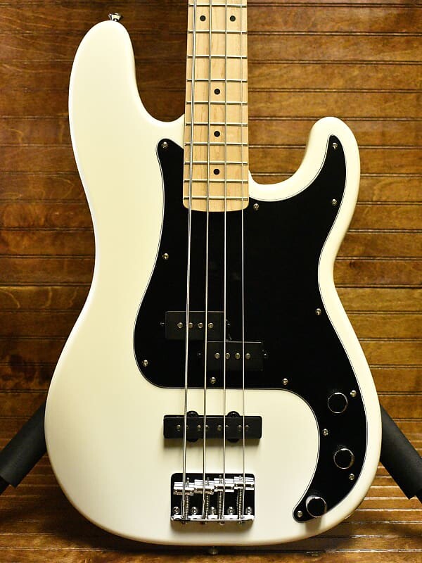 

Басс гитара Squier Affinity Precision Bass PJ, Maple Fretboard, Olympic White