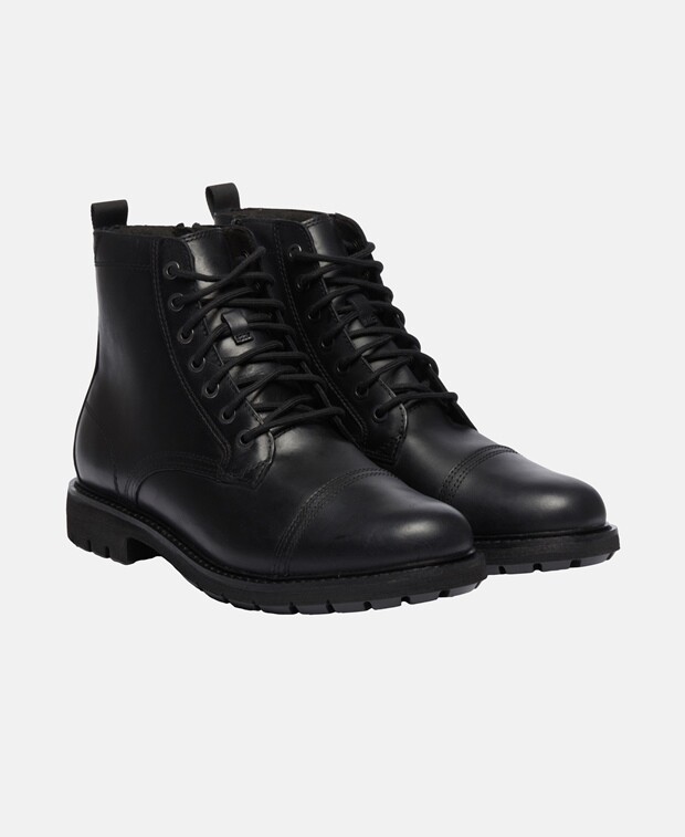 

Ботинки на шнуровке Clarks, черный