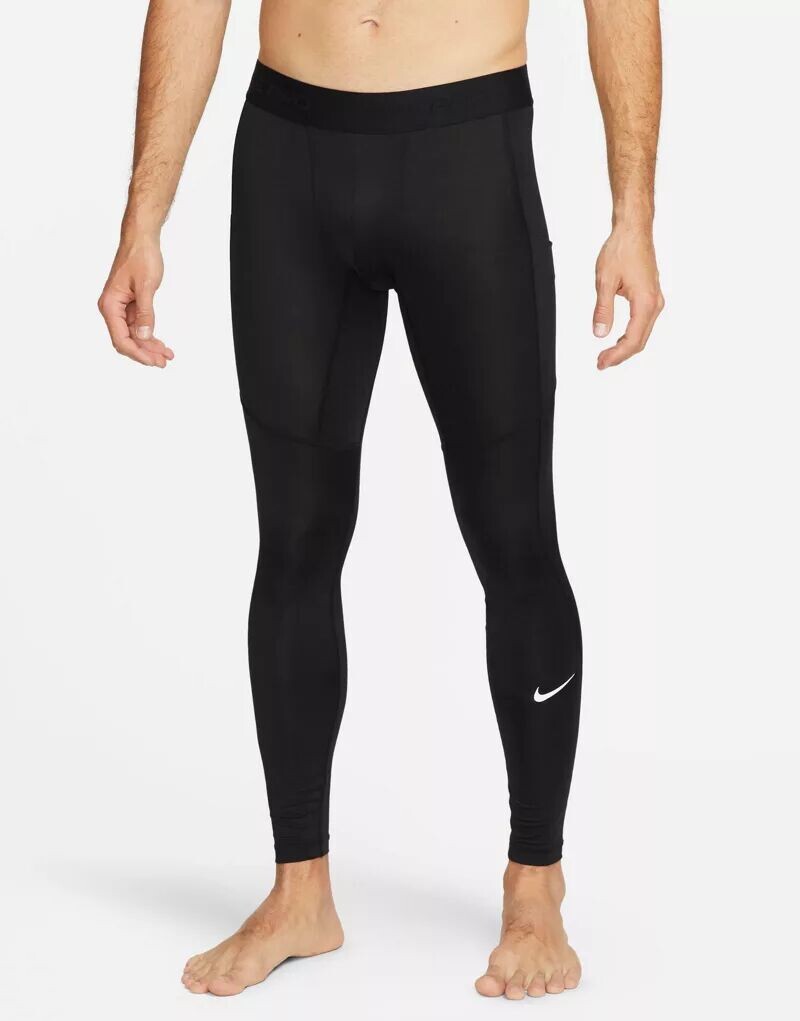 

Черные леггинсы Nike Dri-FIT
