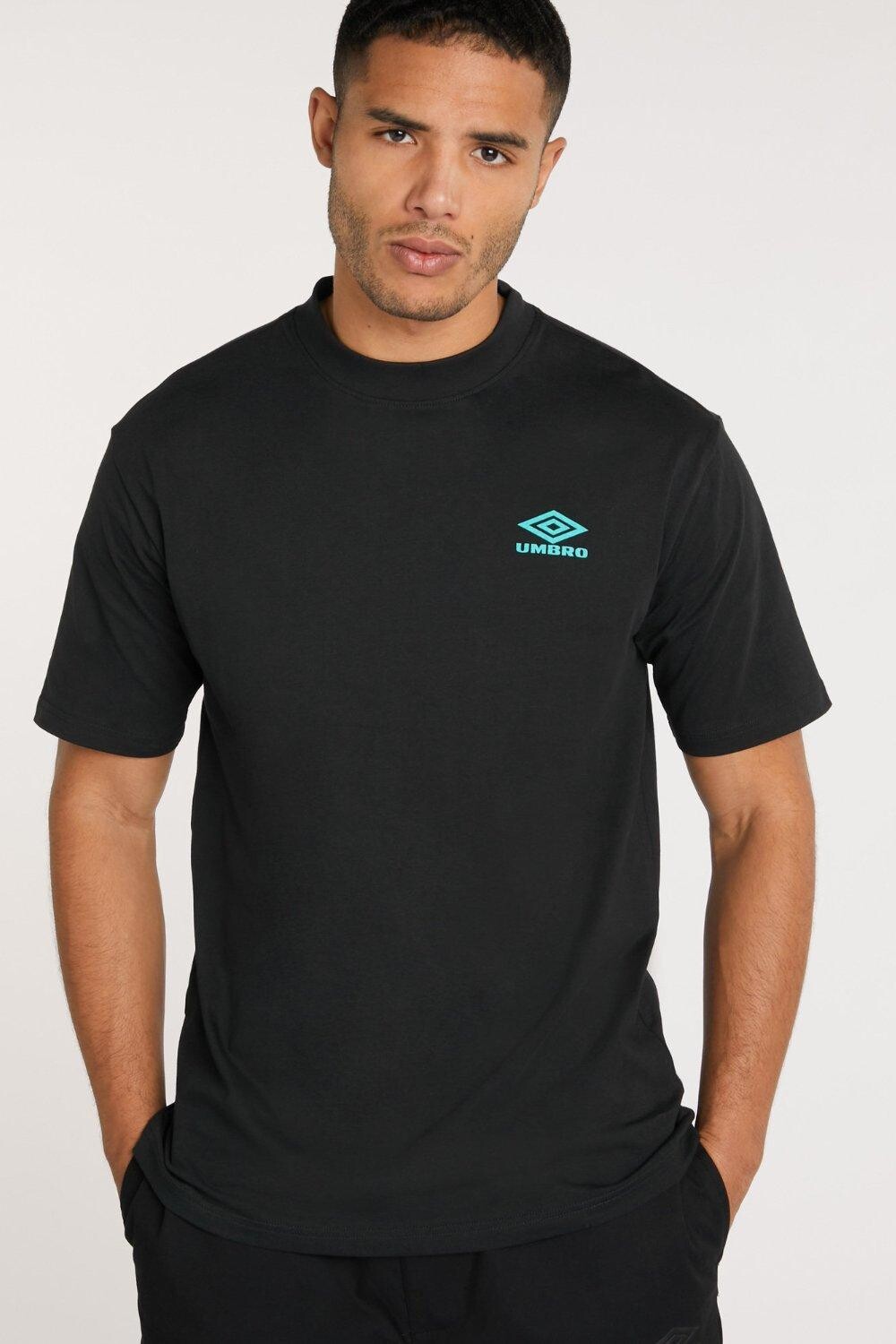 

Футболка Classico 3.0 Crew Umbro, черный