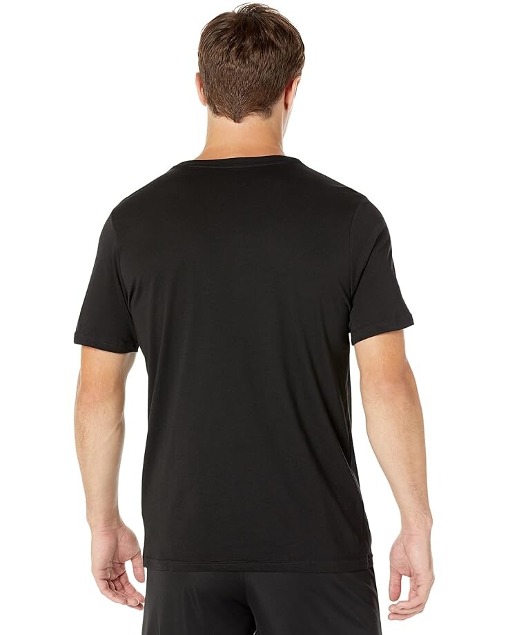 

Футболка PUMA Pennant Tee, цвет Puma Black