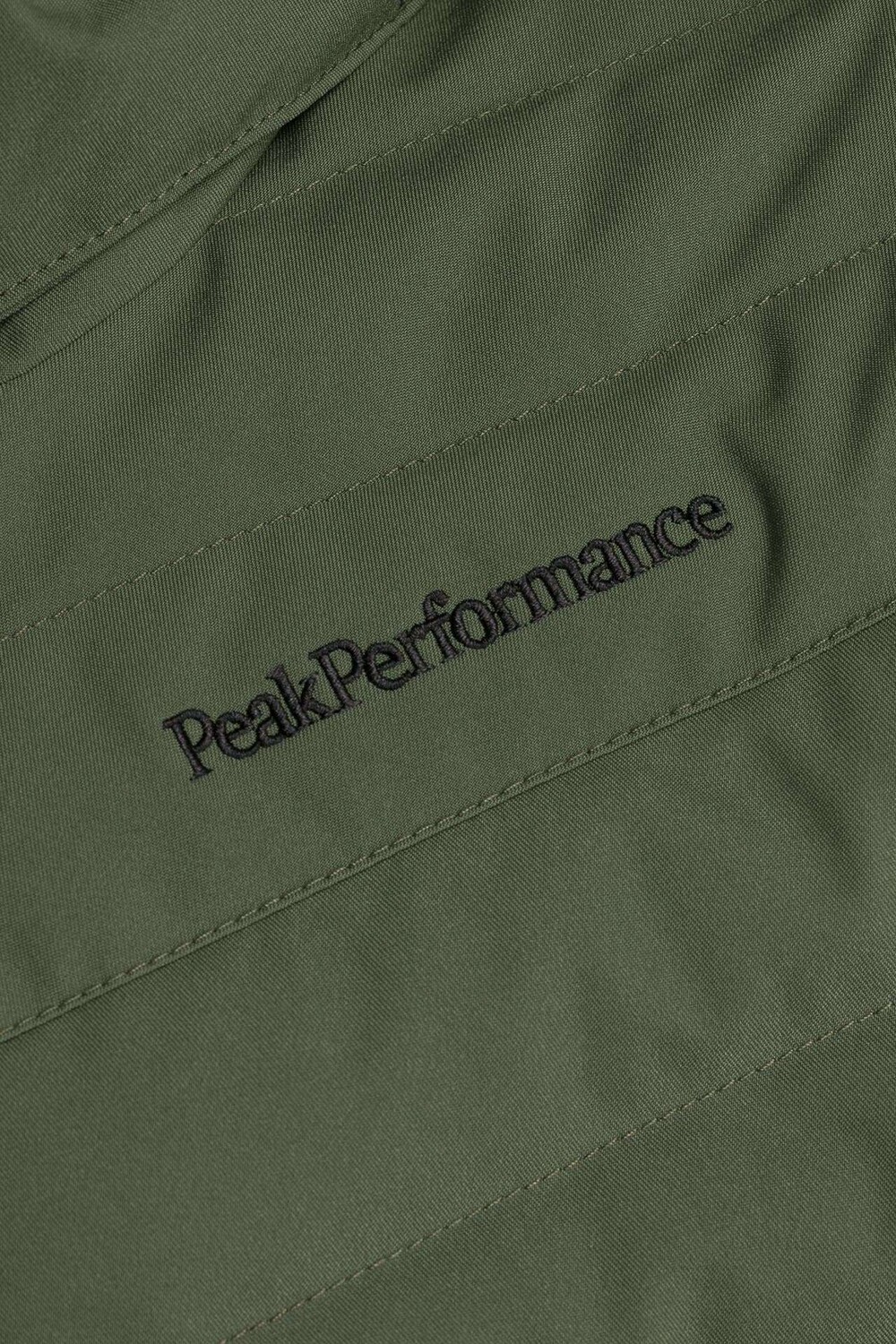 

Лыжная куртка 'Tomic' оливковая Peak Performance