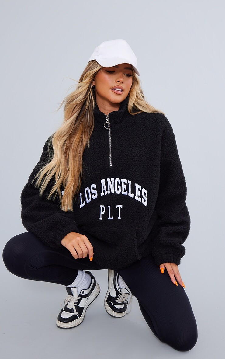 

PrettyLittleThing Черная куртка Тедди с надписью спереди, Черный