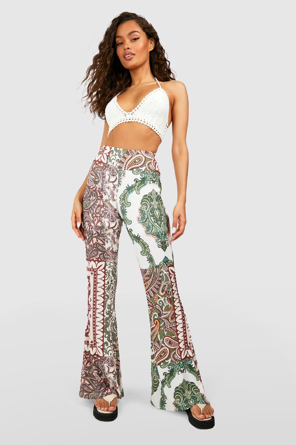 Брюки с принтом бохо Boohoo, хаки