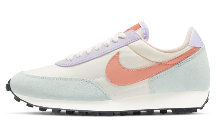 

Женские кроссовки Nike Daybreak